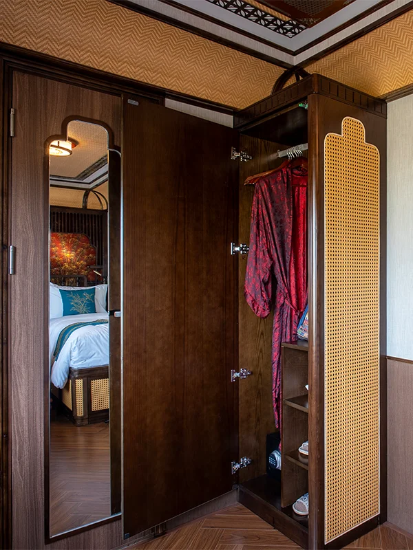 The Train 12 sjourney-double-cabin-01
