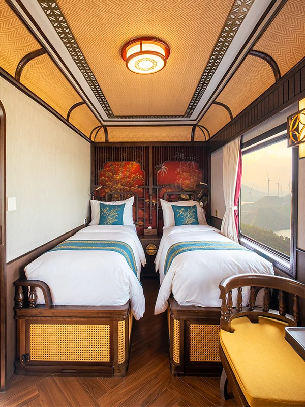 The Train 17 sjourney-twin-cabin-01