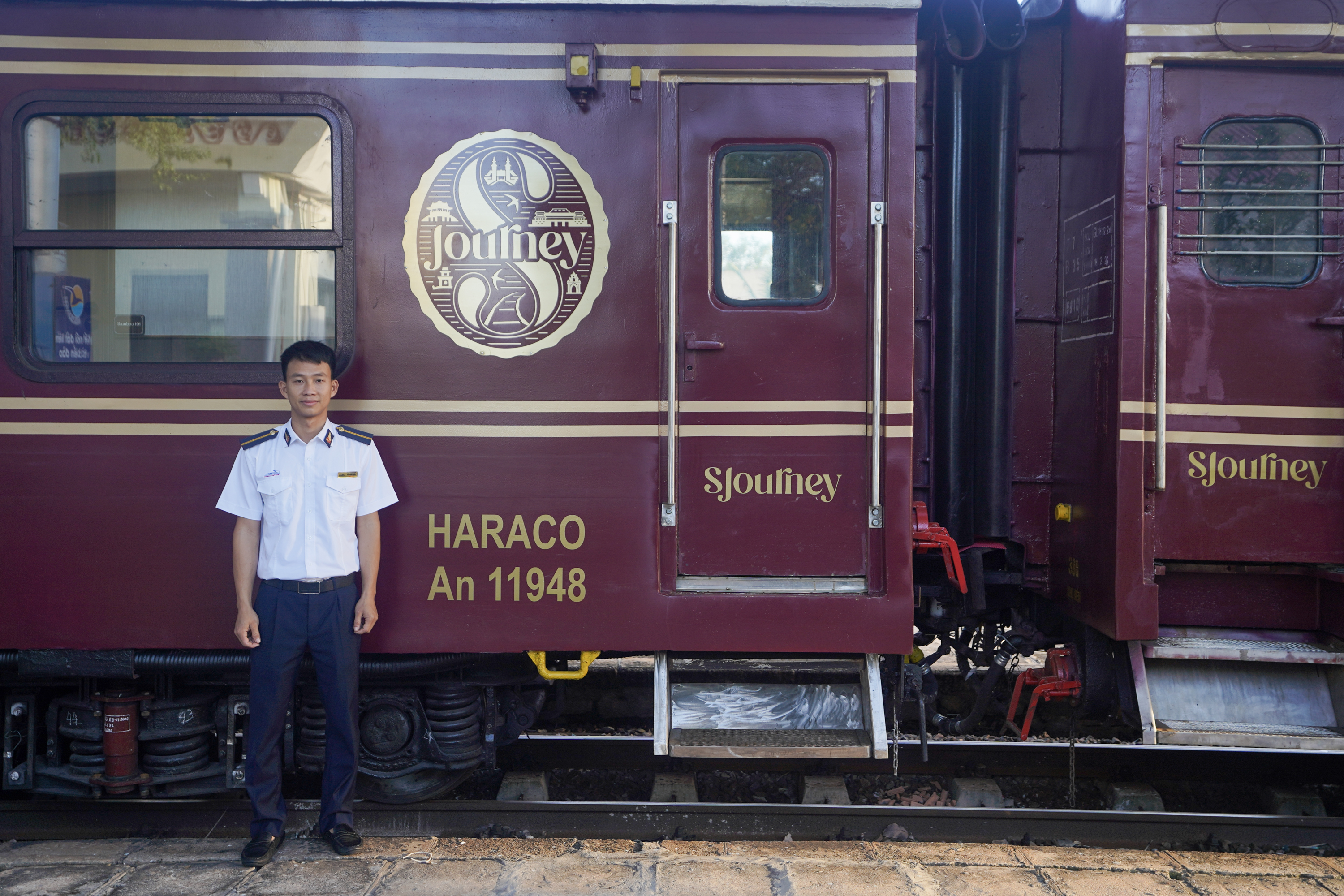 ho chi minh to hanoi route