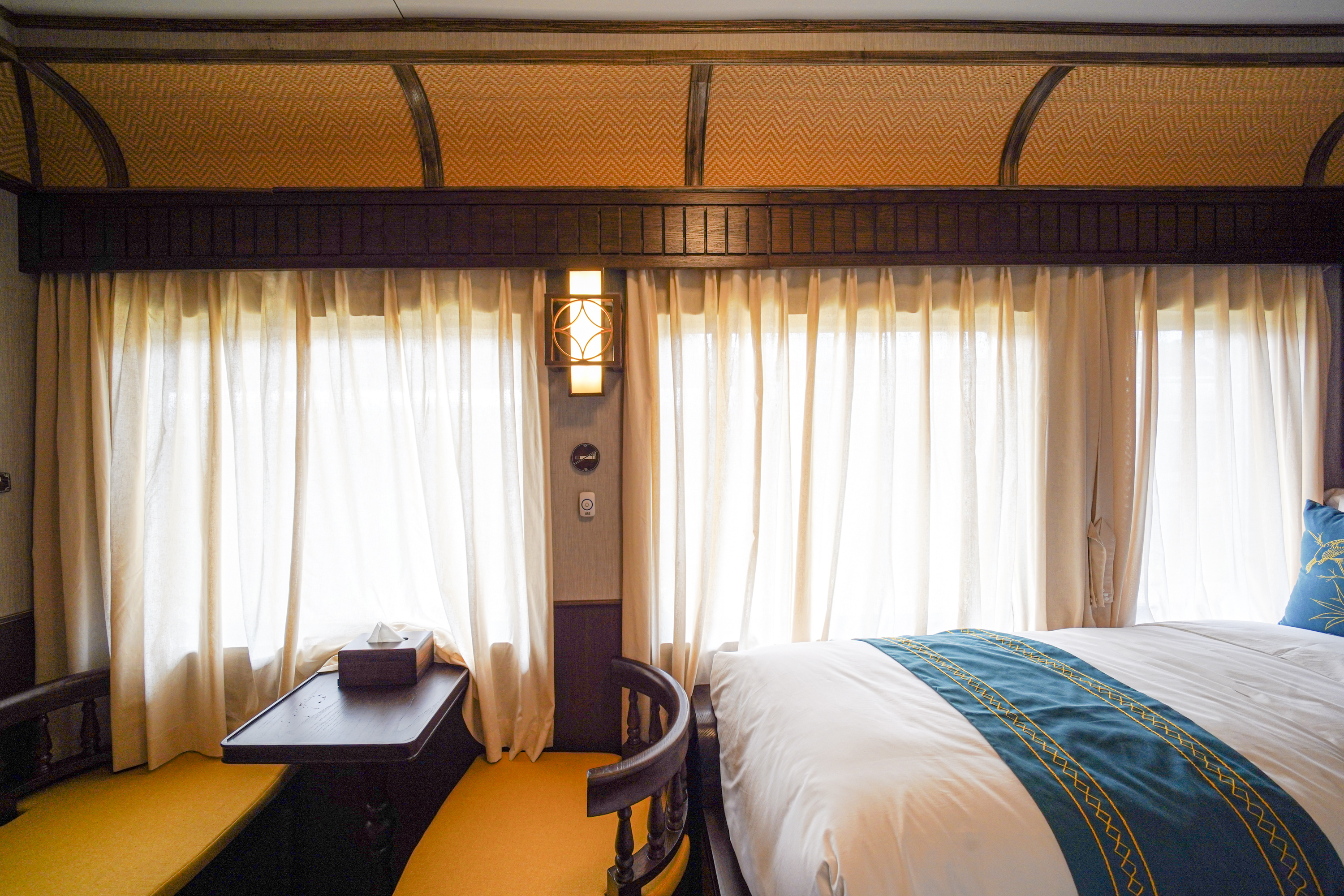 twin cabin