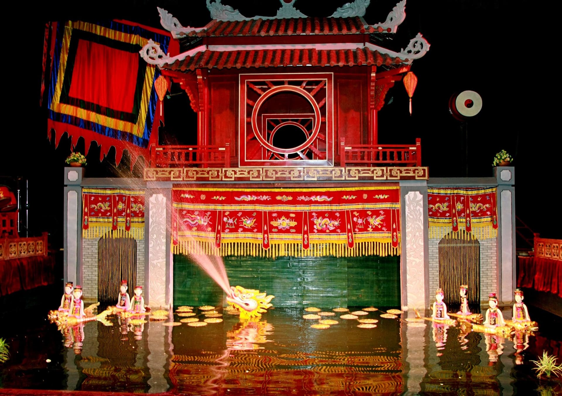 san khau mua roi nuoc 17 (1) Water Puppet Show Hanoi