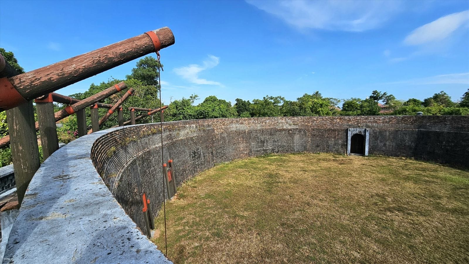 Hue: A Journey Through Vietnam’s Imperial Past 4 Hue combat arena