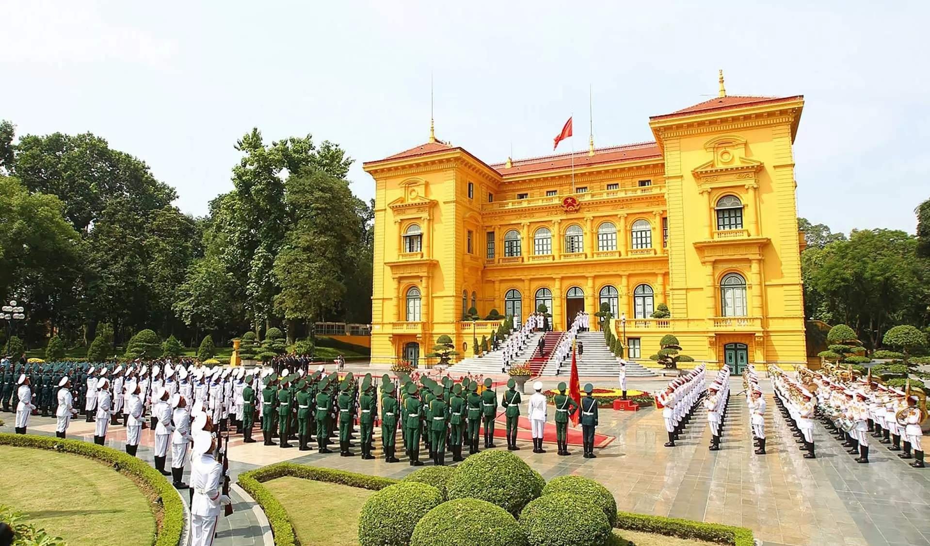 Ho Chi Minh Mausoleum: Do not miss out the greatest historical destination in Vietnam 10 Presidential Palace near ho chi minh mausoleum