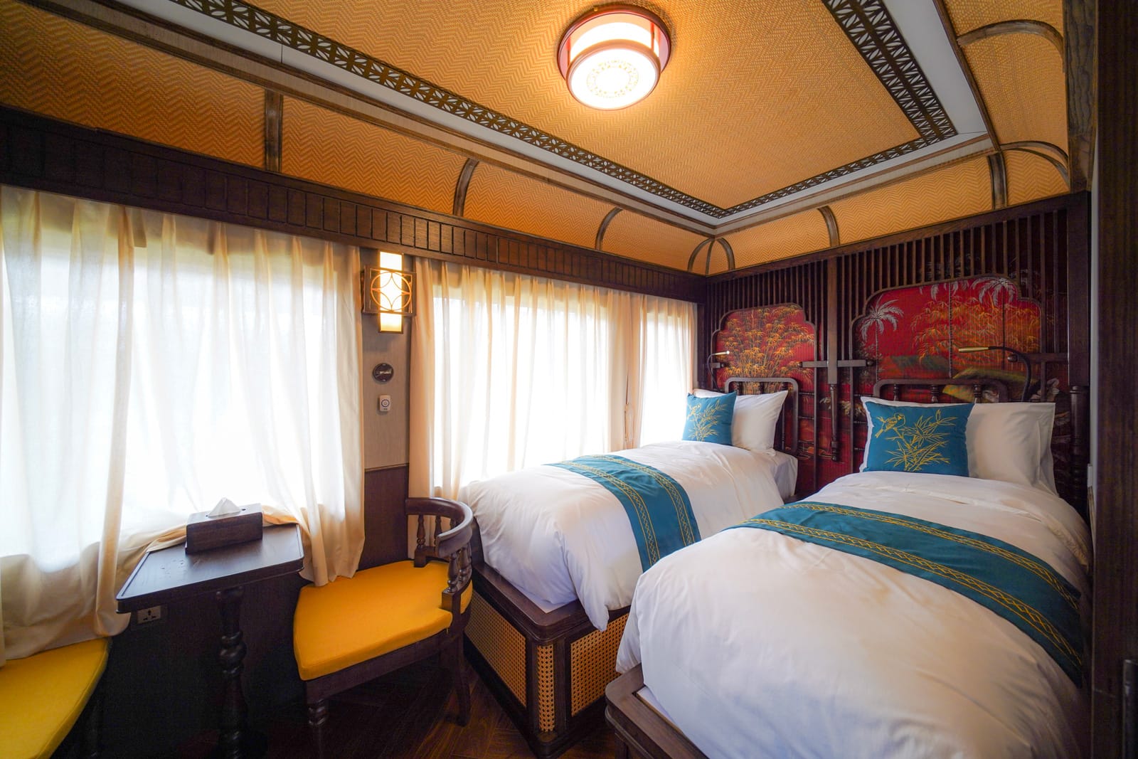 Sjourney-double-cabin-luxury-train-travel