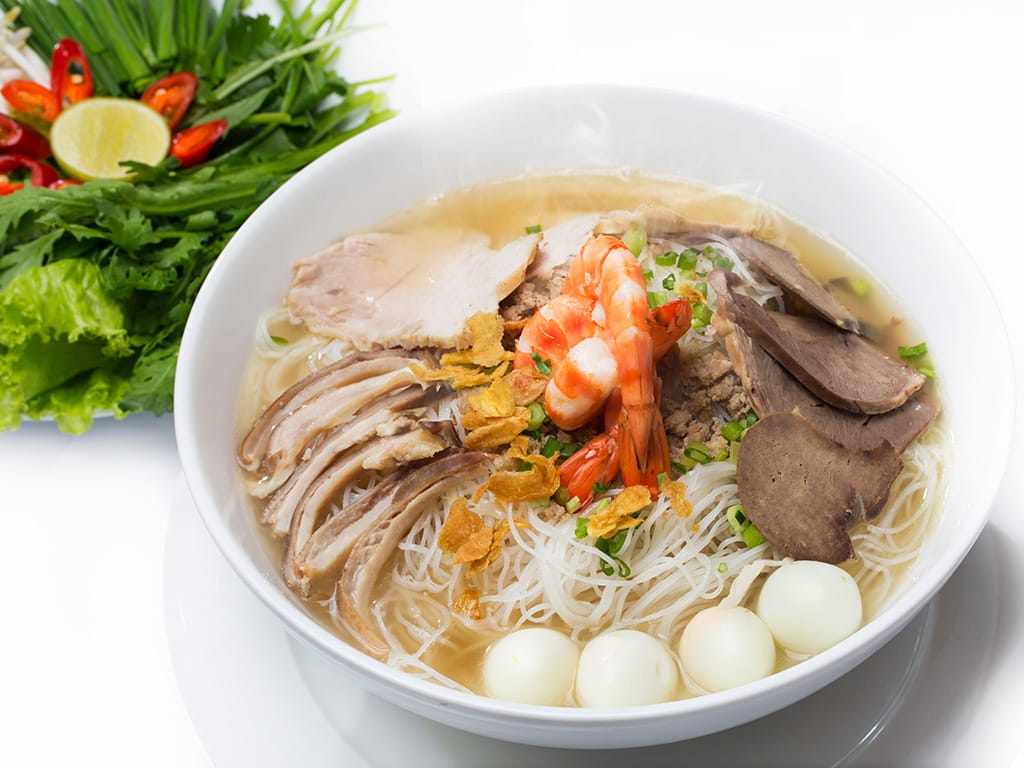 Southern Vietnamese Food: A Guide to Top Flavors 17 hu tieu southern vietnamese noodle