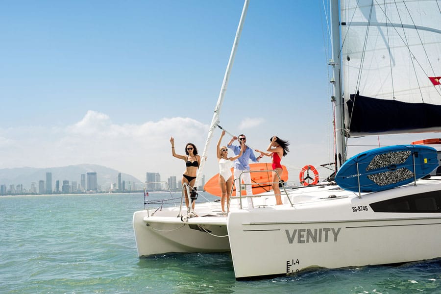 nha-trang-vietnam-luxury-holiday-on-yatch