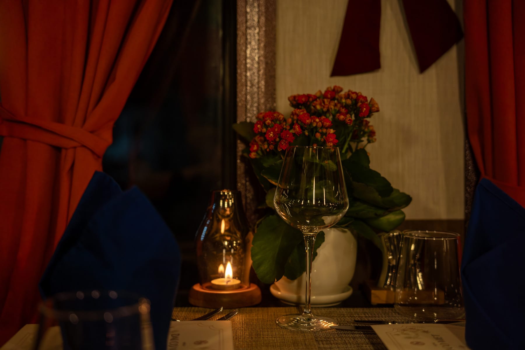 Ninh Binh: The “Halong Bay on Land” Experience 5 romantic moment